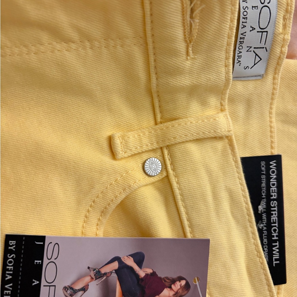 NWT Sz6 Sofia by Sofia Vergara Women's Margot Wide Crop Super High Rise Jeans - Picture 4 of 9